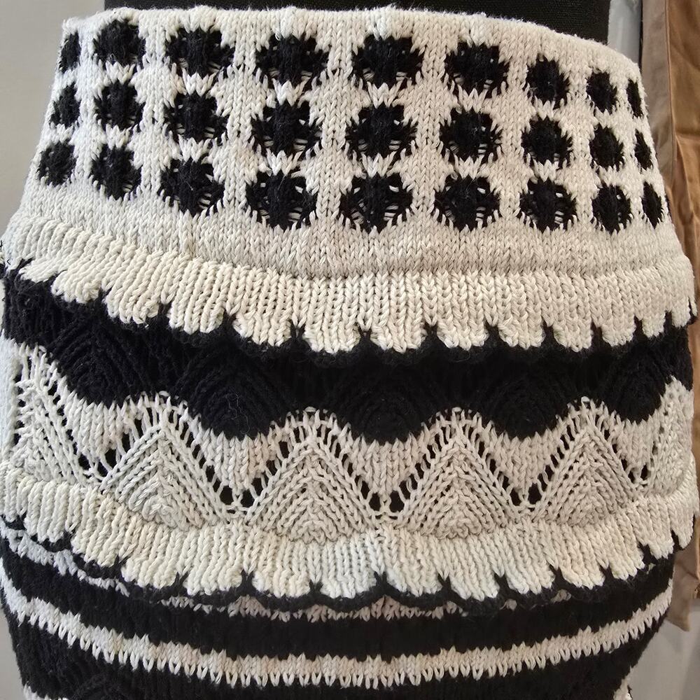Anthropologie Textured Knit Sweater Skirt. Ret. $168 - Picture 4 of 5